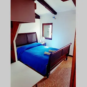 Large 3 Flat Rialto Apartament